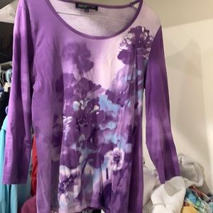 Woman’s long-sleeved top with lavender, light blue and white